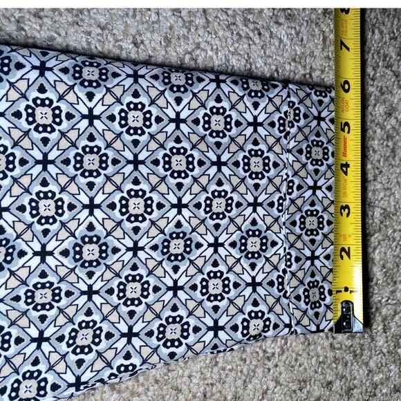 Notations - Women's 3X Button-Up Geometric Print Blouse - Picture 8 of 14